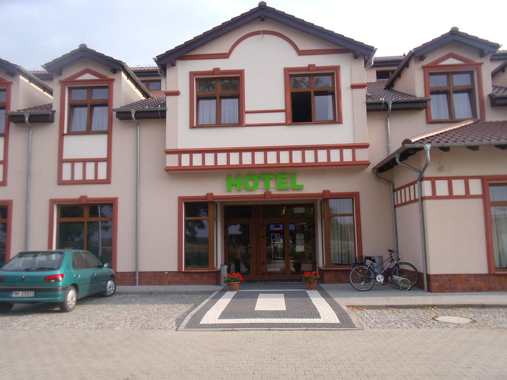Hotel Neo Мендзыжеч Экстерьер фото